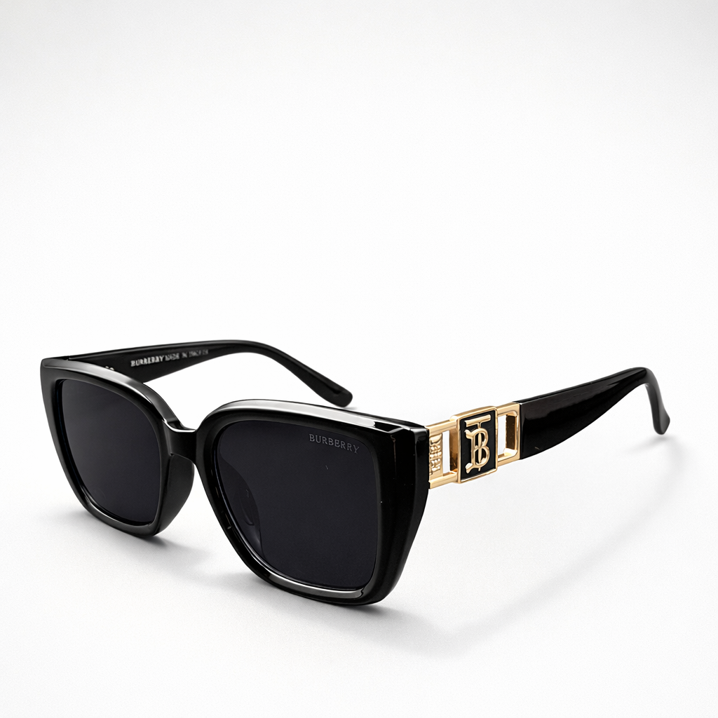 Burberry | Black to Gold