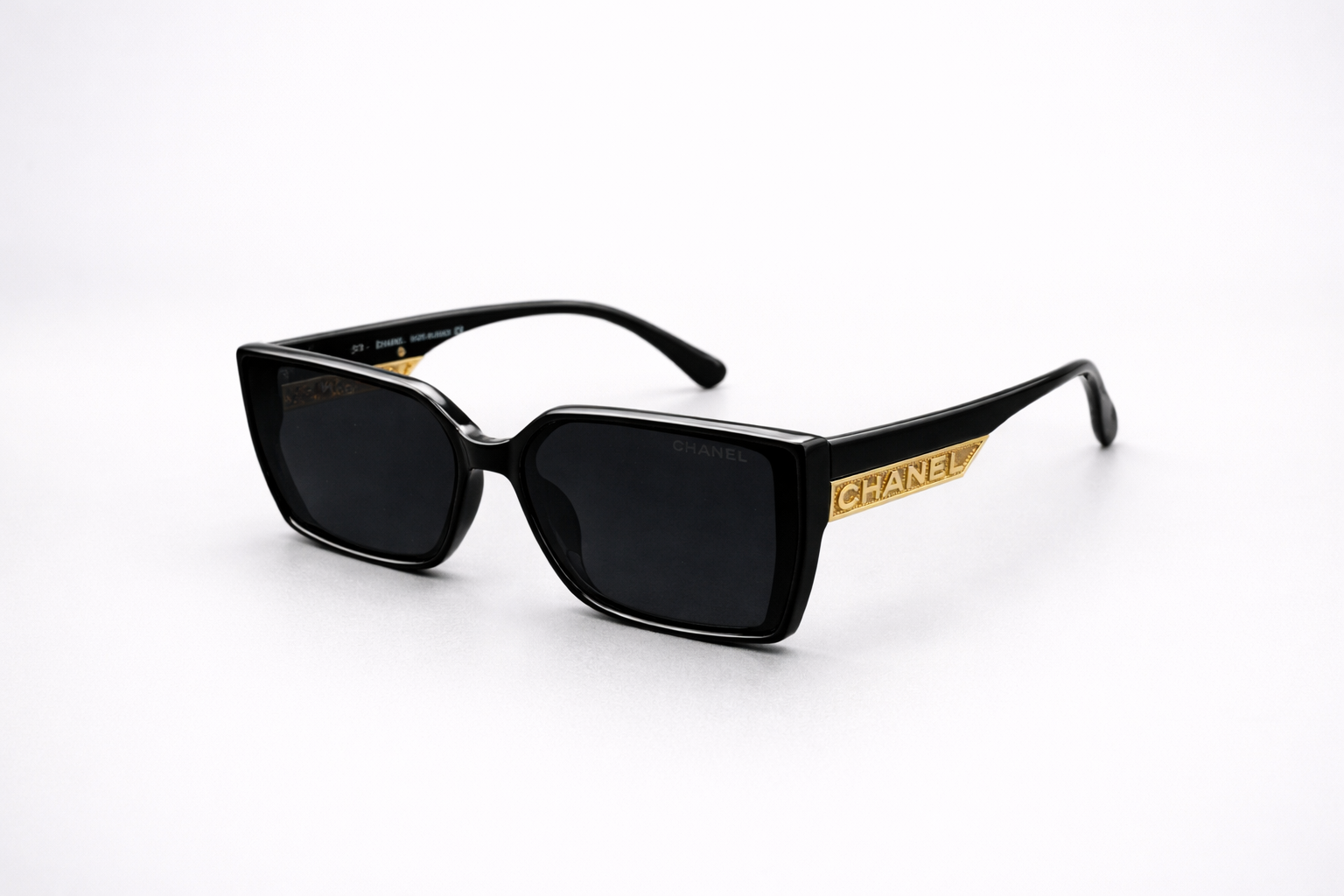 Chanel Black&Gold 1001