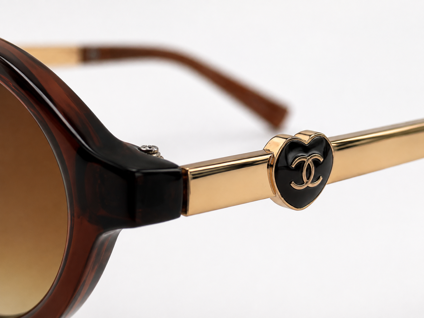 Chanel New heart Luxury