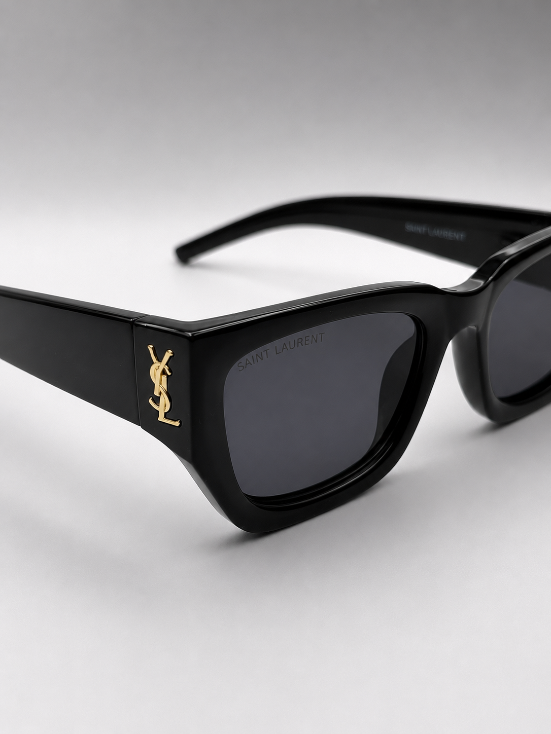YSL - Luxury Black
