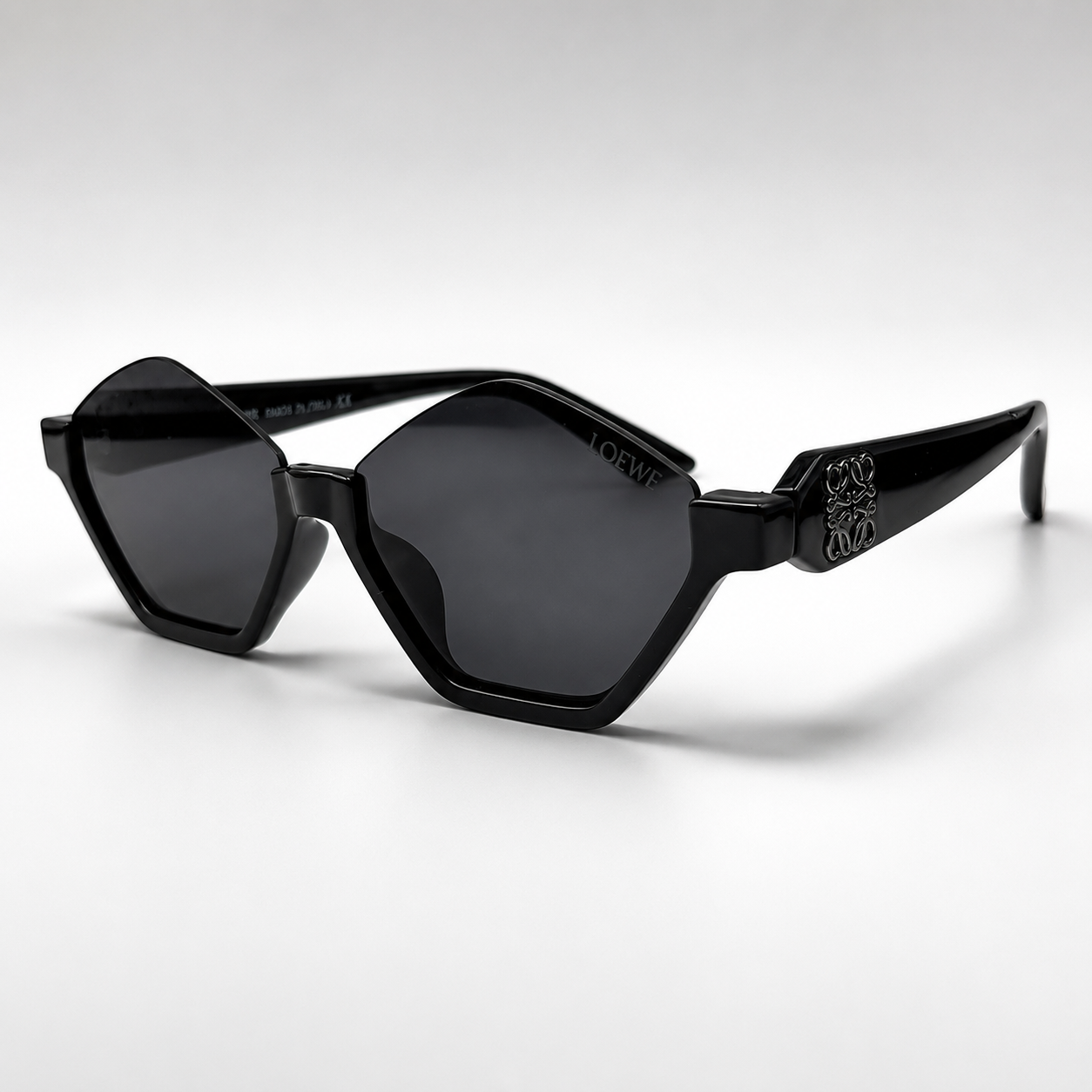 Loewe Luxury Black Edition