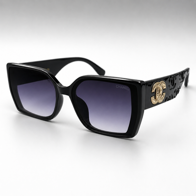 Chanel Luxury Lady